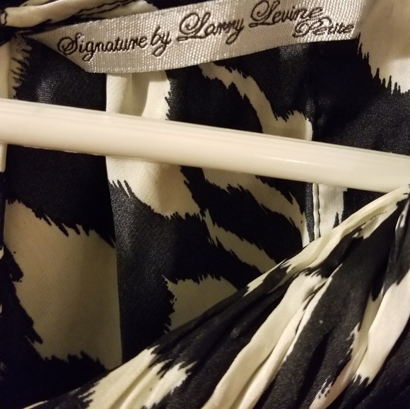 Larry Levine signature Pet med white black - Picture 5 of 5